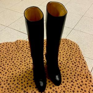 Gucci beautiful black leather boots